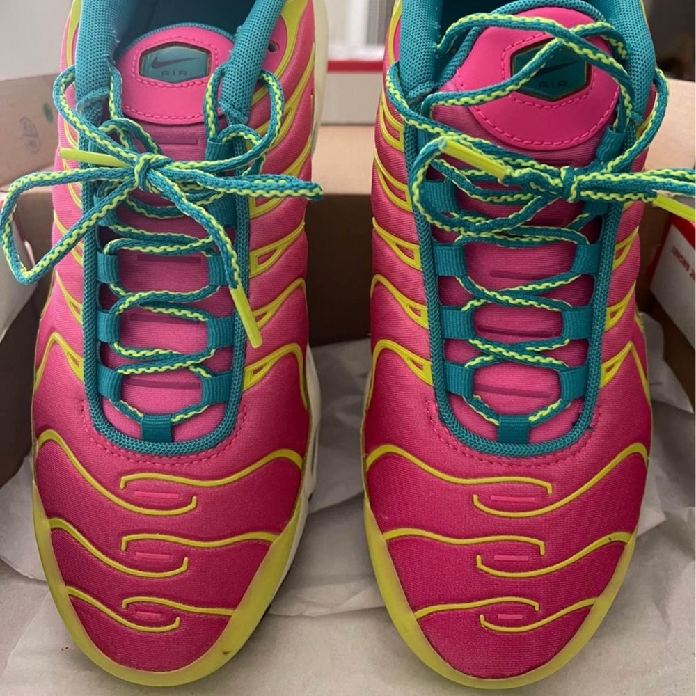 Nike Air Max Plus Sneakers - Pink - Size 5Y